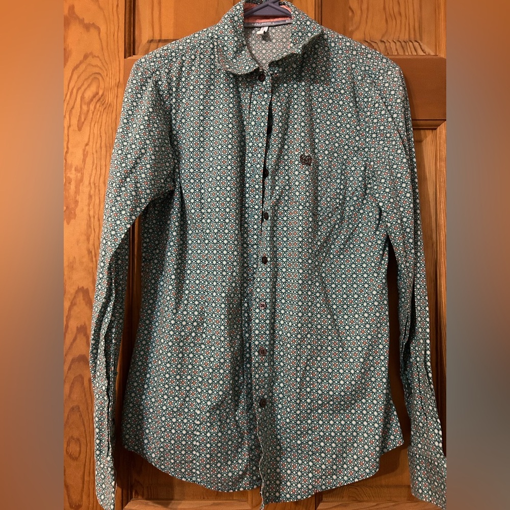 Women’s Cinch Button Up